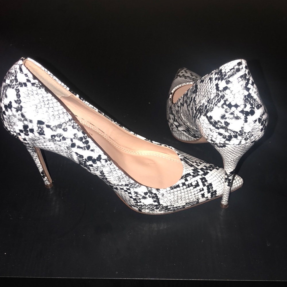 Liliana snakeskin heels